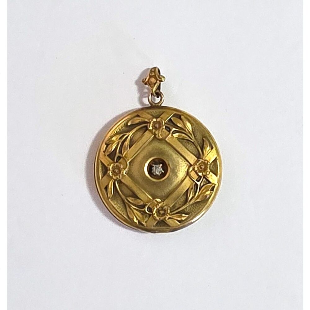 Antique Victorian locket pendant GF no chain signed W&S.B. (star) 1895-1910 Read